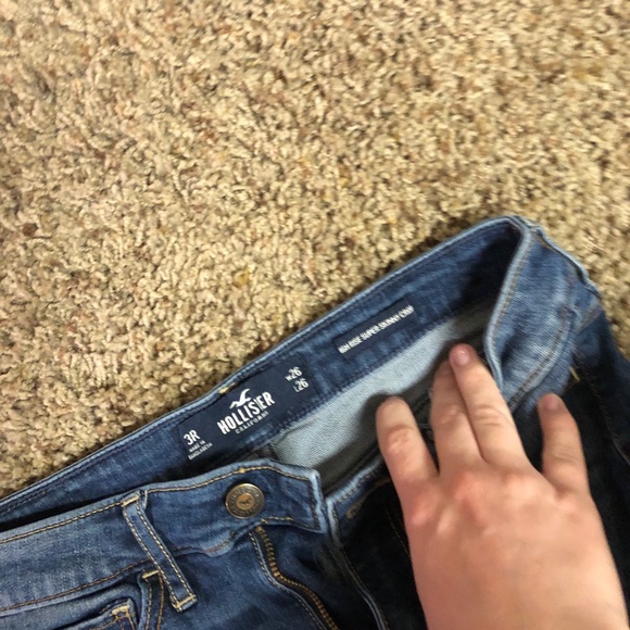 Hollister high rise skinny jeans - Picture 2 of 2